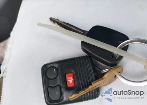 2002 Ford F-150 Xl/Xlt z USA, uszkodzony, nr VIN 2FTRF08L92CA76834